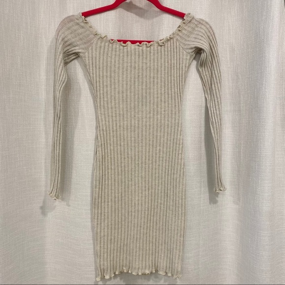 New Forever 21 off shoulder dress. Oatmeal, Small. - Picture 3 of 6